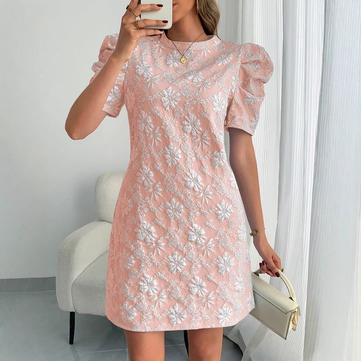 Damen nan florales Jacquard-Minikleid mit gestuften Puffärmeln Echo Archiv