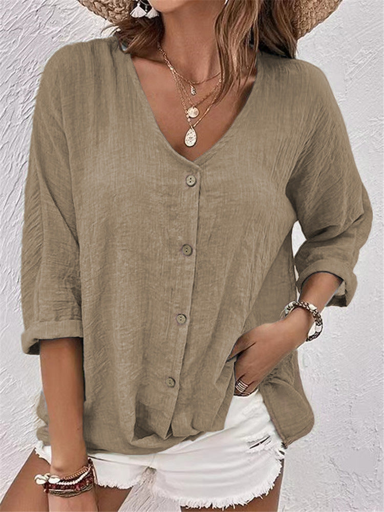 Damen lockere V-Ausschnitt Bluse im Leinenlook mit Knopfleiste und hochrollbaren Dreiviertelärmeln – Élovi