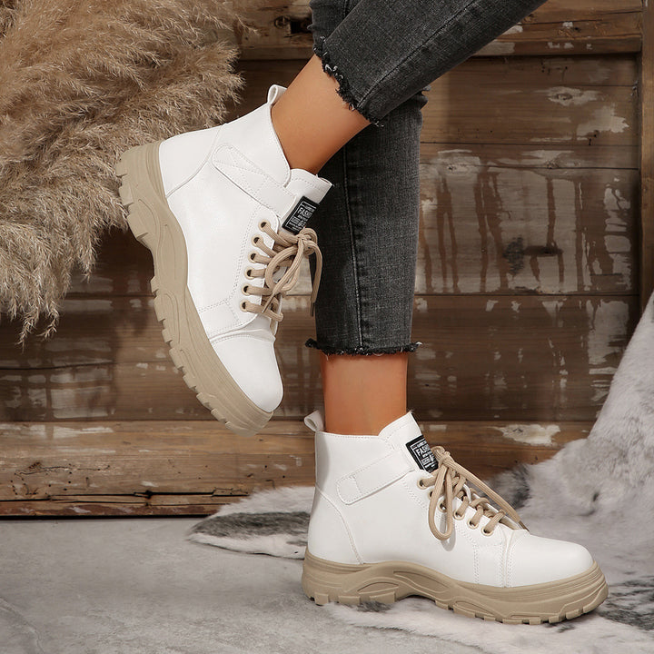 Damen Plateau-Ankleboots mit Klettverschluss, robuster Lug-Sohle und gepolstertem Schaft – Varelle
