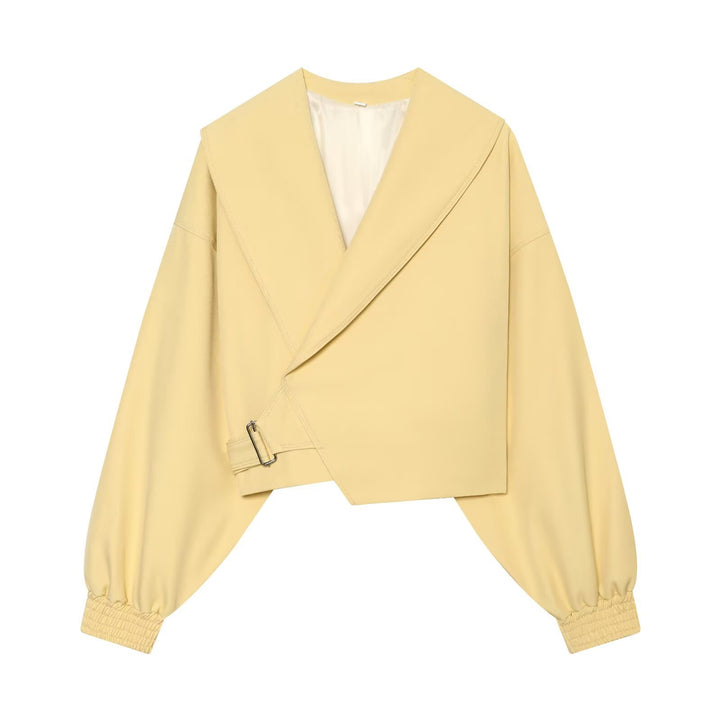 Damen Kurze Wickeljacke mit weitem Schalkragen, taillierendem Schnallenband und Ballonärmeln Echo Archiv