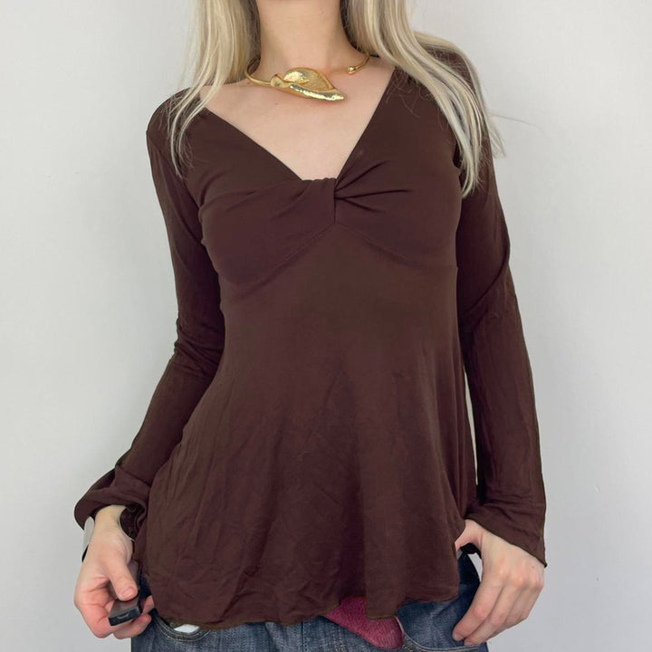Damen nan figurbetontes Langarmshirt mit Drapé-Vorderteil und gehäkelter Mittelapplikation Echo Archiv