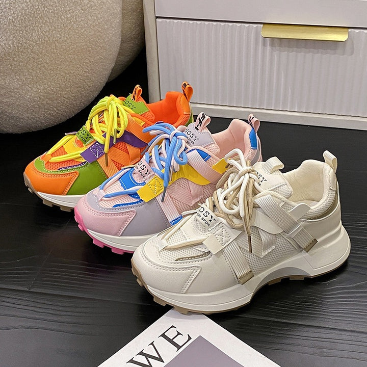 Damen Chunky-Plateau-Sneaker mit atmungsaktivem Mesh und montierten Riemen – Névara