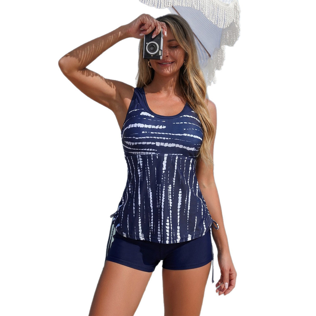 Damen Sportliche Badeoberteil mit integriertem Shorts Echo Archiv