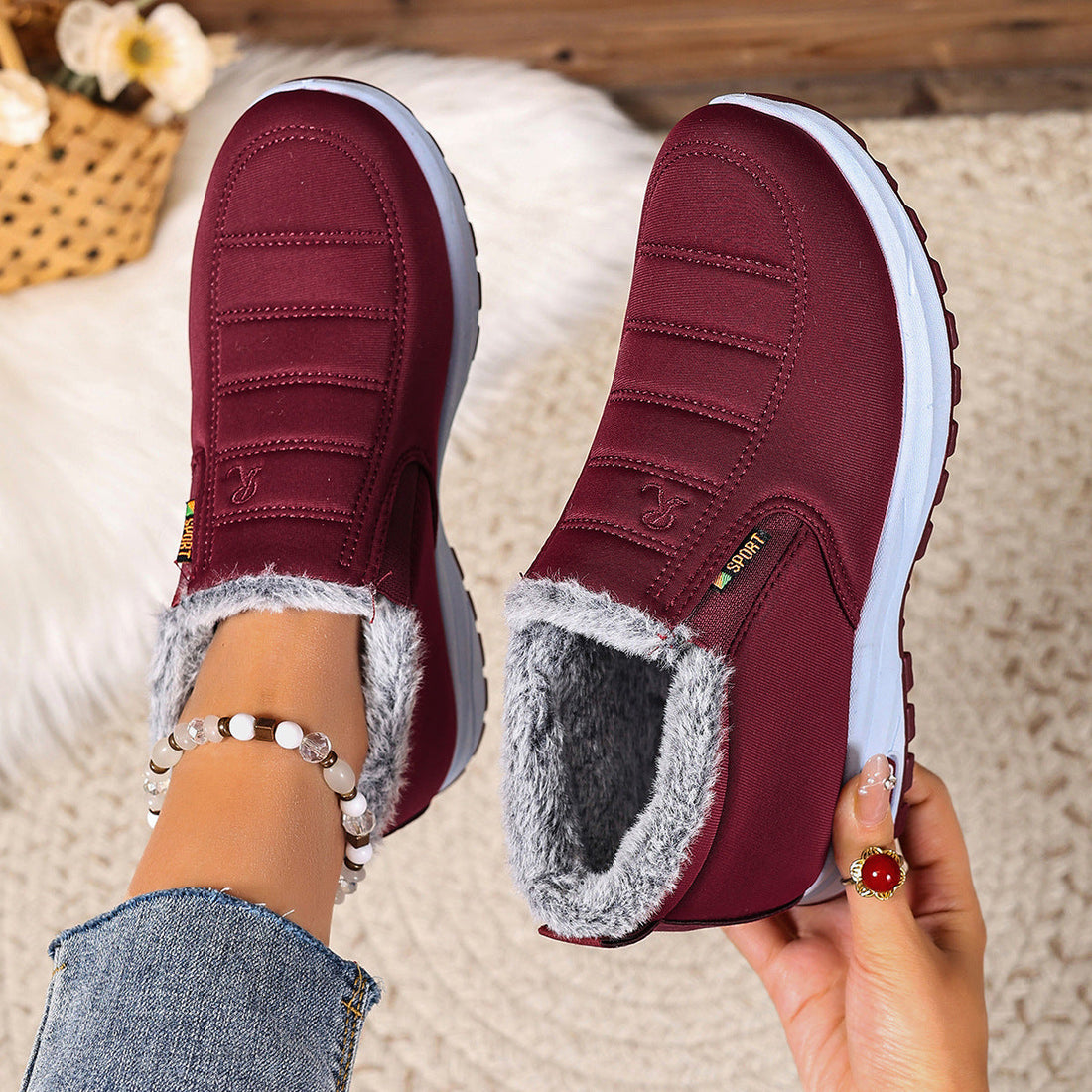 Damen Winter Slip-On Sneaker | Warmes Futter & Rutschfeste Sohle | Große Größen – Lioré