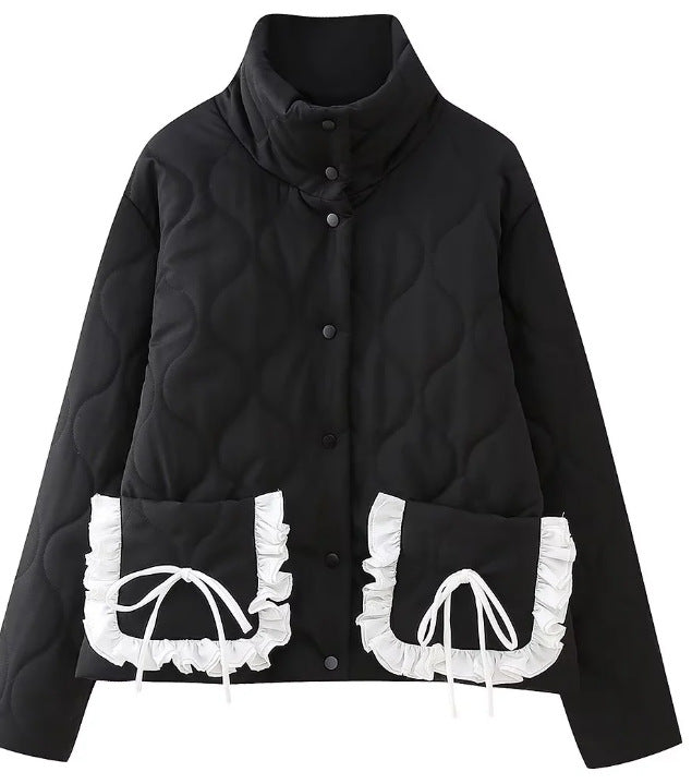 Damen Steppjacke mit Stehkragen und kontrastverzierten Rüschen-Taschen Echo Archiv