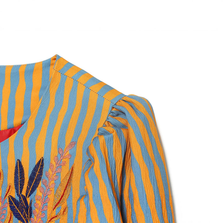 Damen Gestreifte Blusenjacke mit Blumenstickerei und Ballonärmeln Echo Archiv