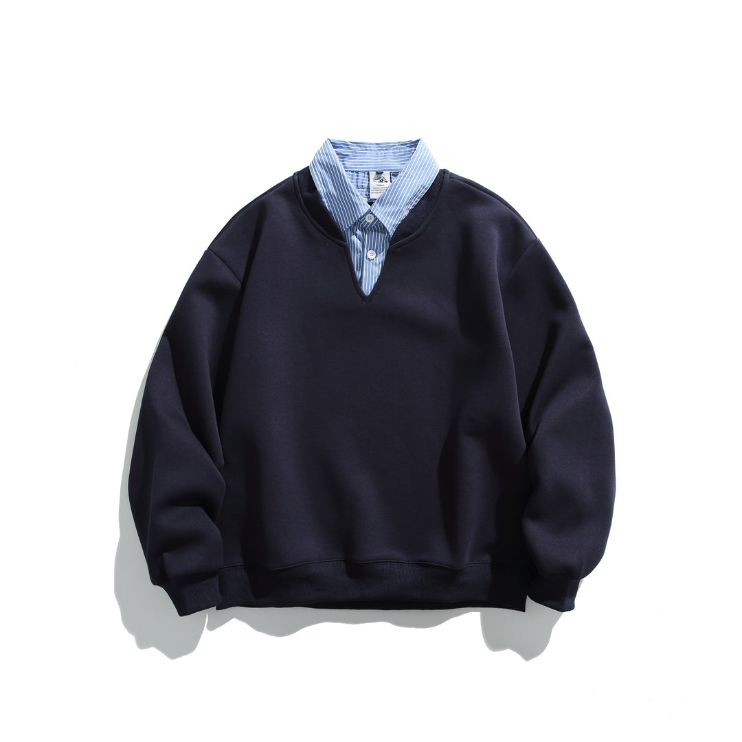 Unisex Sweatshirt im Layering-Look mit eingearbeitetem Hemdkragen und V-Ausschnitt Echoarchiv