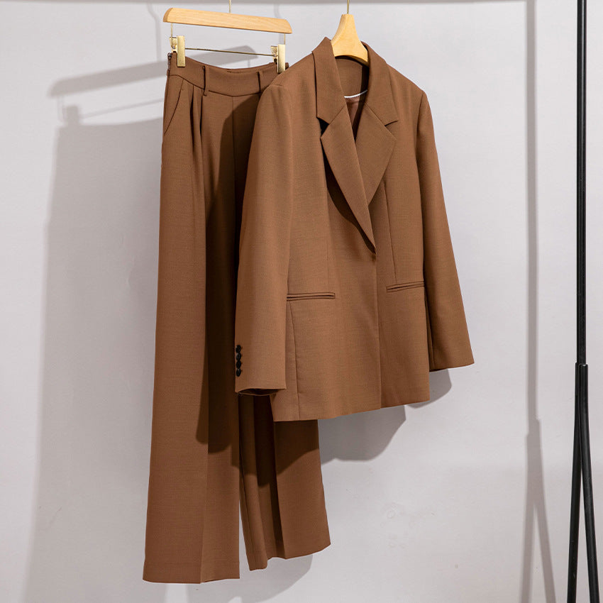 Damen Longline-Blazer mit verdeckter Knopfleiste und schmaler Silhouette Echoarchiv