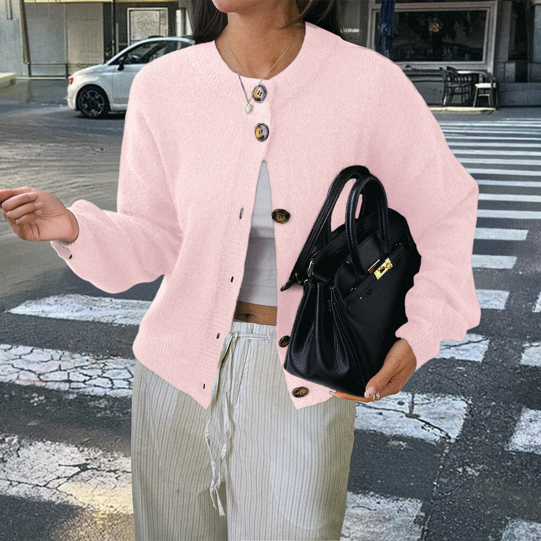 Damen kuscheliger Oversize-Strickcardigan mit Hornknopf-Leiste und Rundhalsausschnitt – Veloura