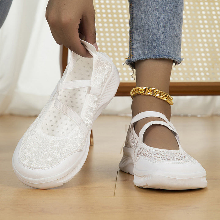 Damen Ballerina‑Sneaker mit floraler Spitzenoberfläche und dämpfender Plateau‑Sohle Echoarchiv