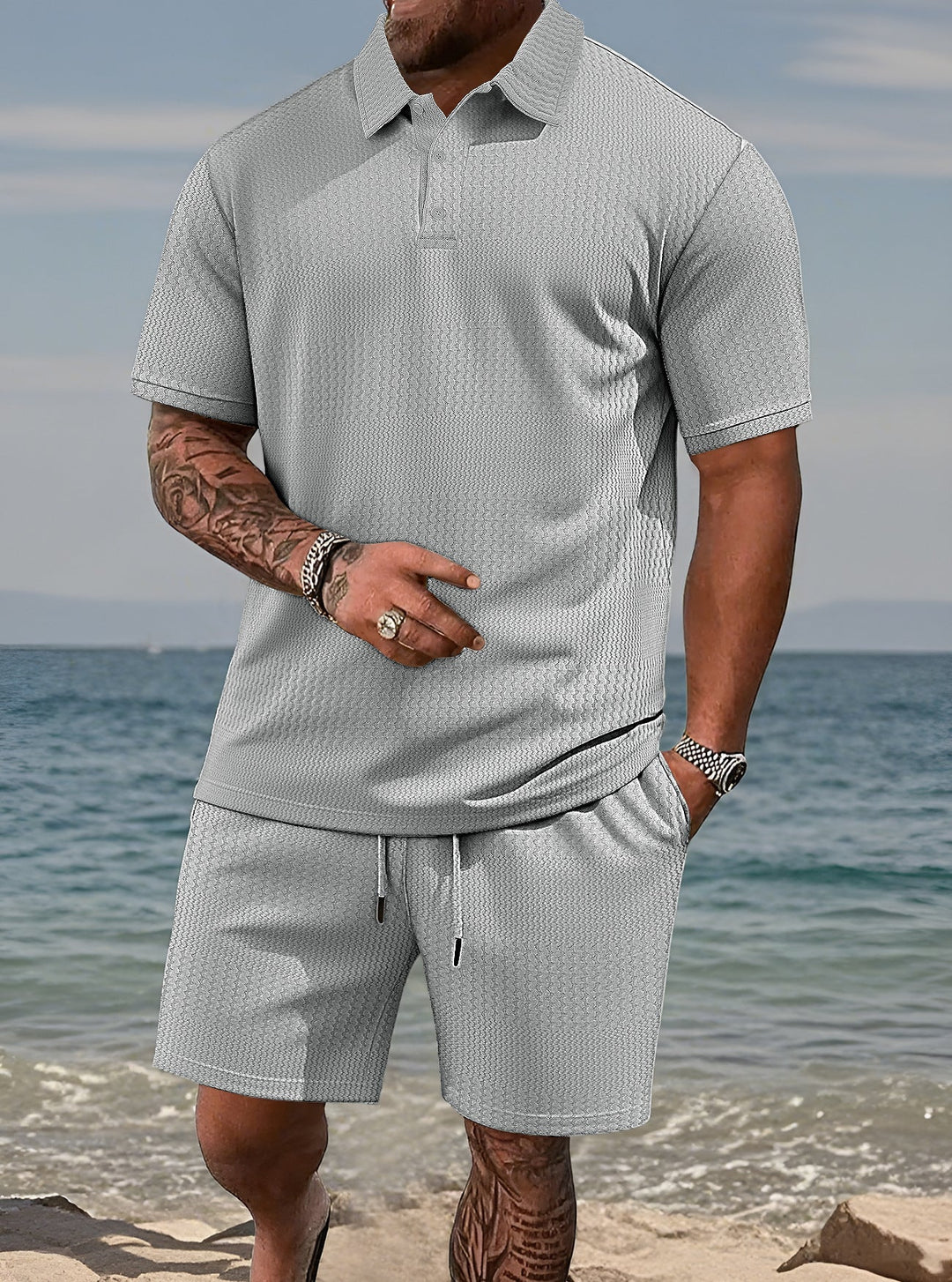 Herren nan geprägtes Strand-Ensemble mit offenem Kurzarm-Hemd und Kordel-Bermuda Echoarchiv