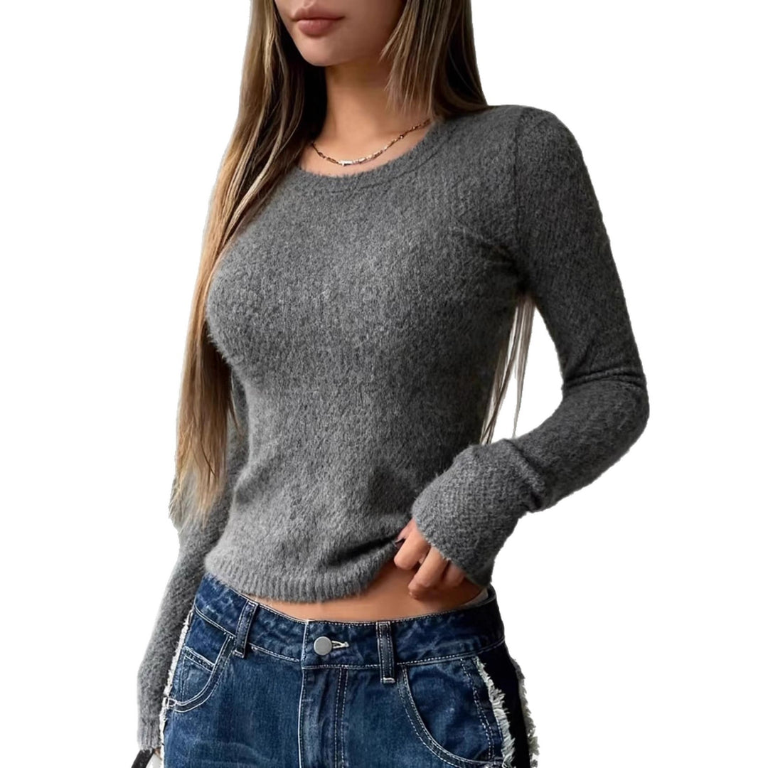 Damen Enganliegendes Flauschiges Feinstrick-Langarmshirt mit Rundhalsausschnitt – Avérine