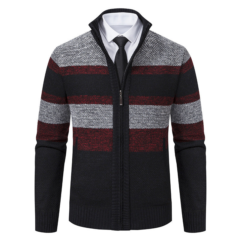 Herren modischer Strickjacke mit hohem Kragen und gestreiftem Design Echoarchiv