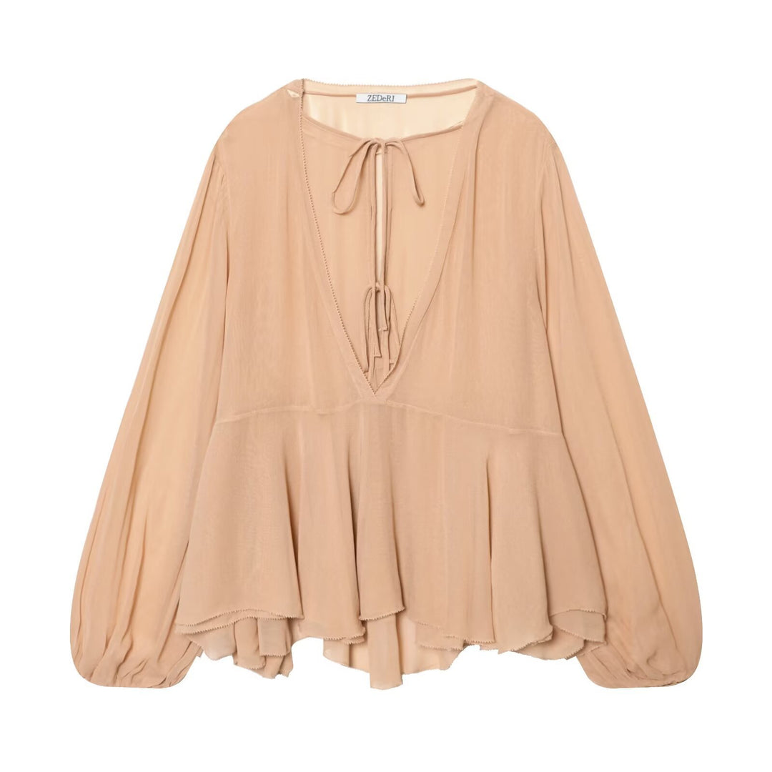 Damen Luftige Chiffon-Bluse mit tiefem V‑Ausschnitt, Bindebändern, Volantstufen und Ballonärmeln Echo Archiv