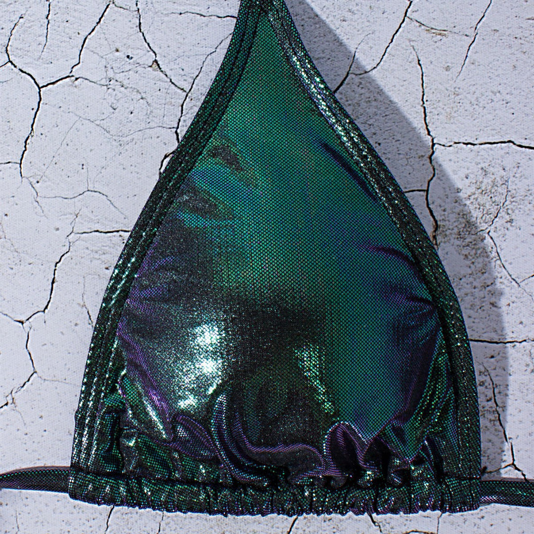 Damen Glänzender Triangel-Bikini mit Wickelrock Echo Archiv