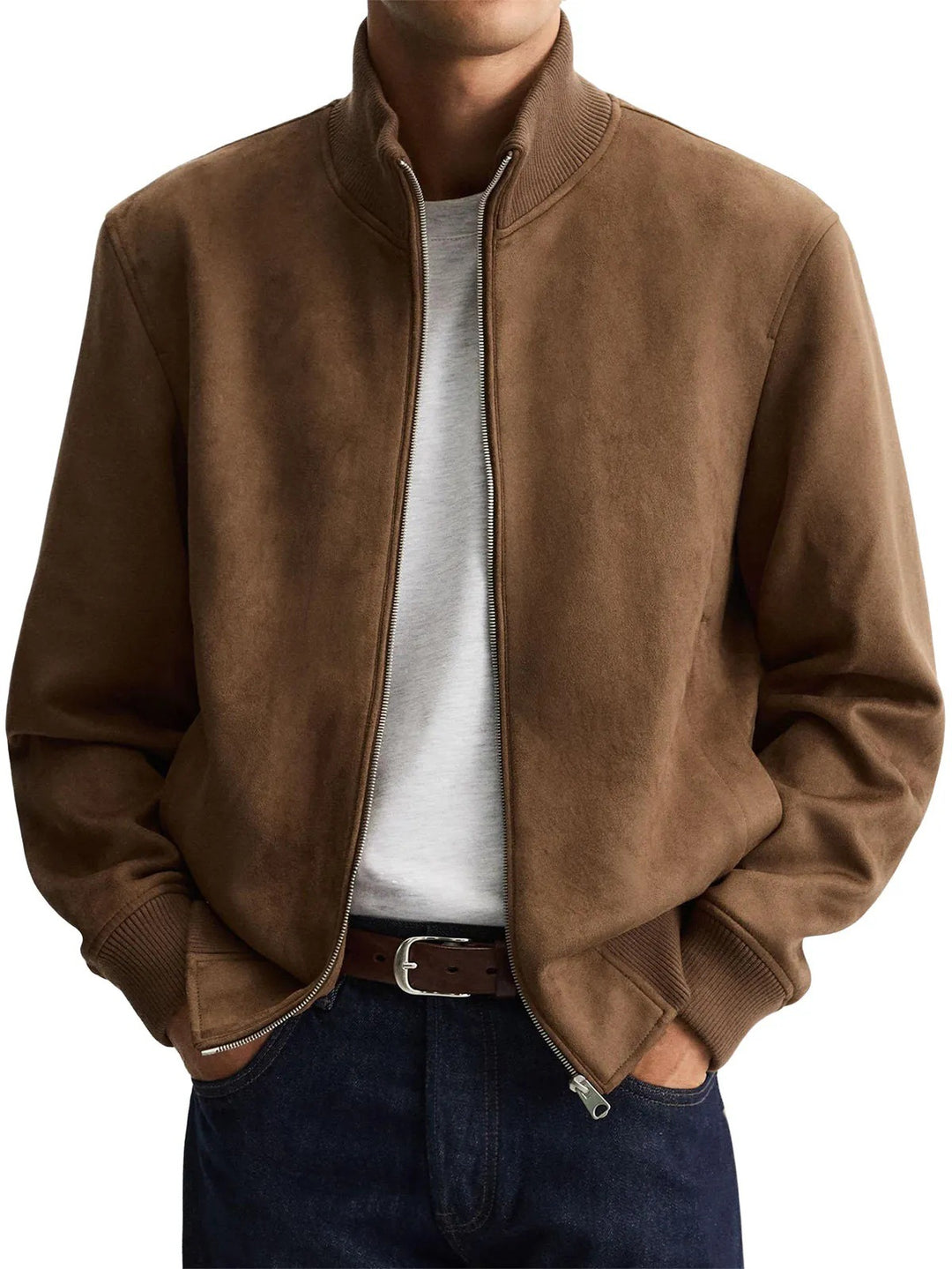 Herren stilvolle Wildlederjacke mit hohem Kragen und praktischen Taschen Echoarchiv
