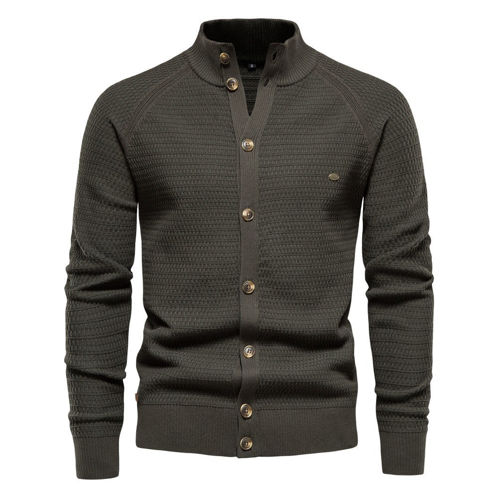 Herren Strickjacke mit modernem Zipper und stilvollen Knopfdetails Echoarchiv
