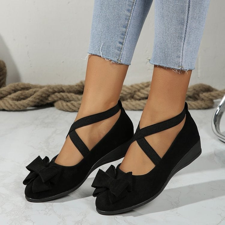 Damen  minimalistische Samt-Ballerina mit dekorativer Fußkette und ergonomischem Komfortfußbett Echo Archiv