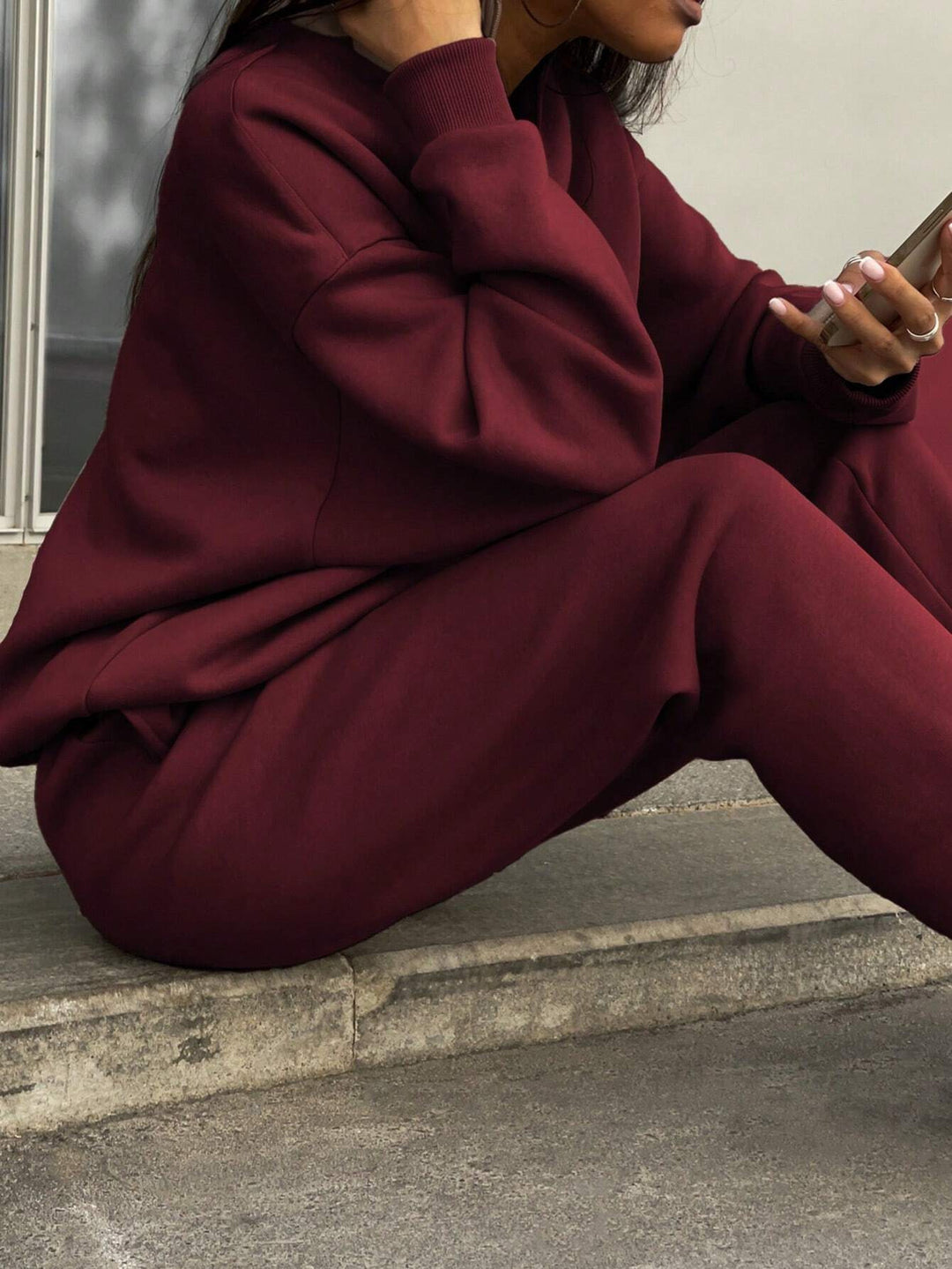 Damen weiches Lounge-Set mit weitem Sweatpullover und taillenhoher Jogginghose – Avérine