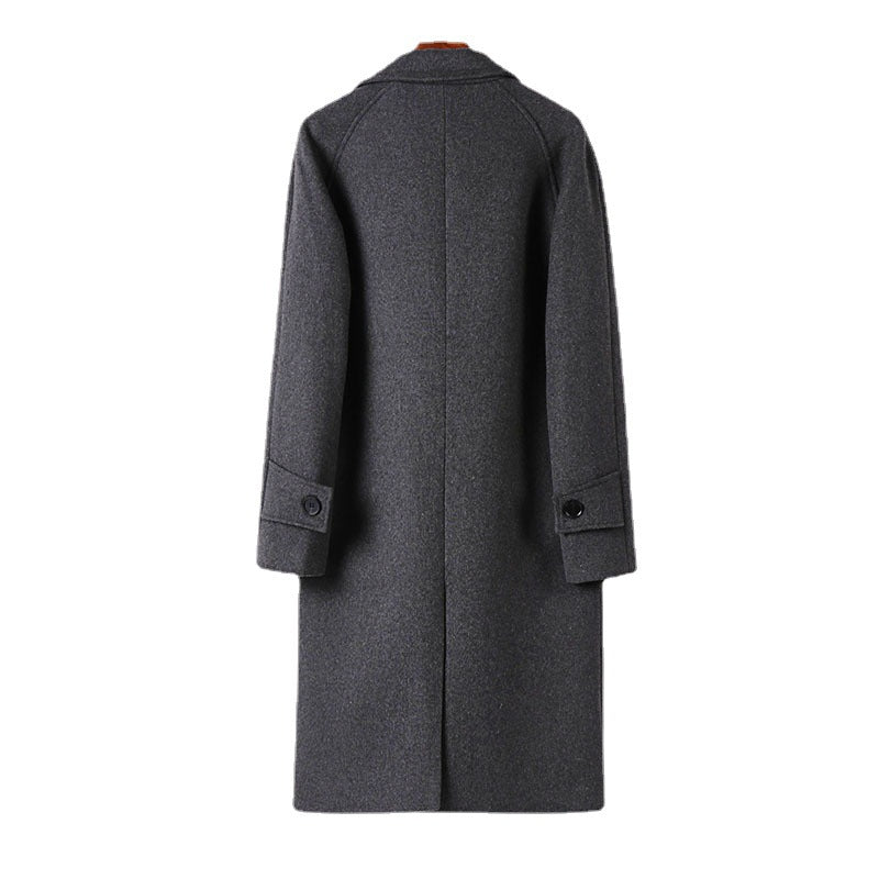 Herren Maxilanger Wollmantel mit cleanem Schnitt, schmalem Revers und innenliegendem Futter Echoarchiv