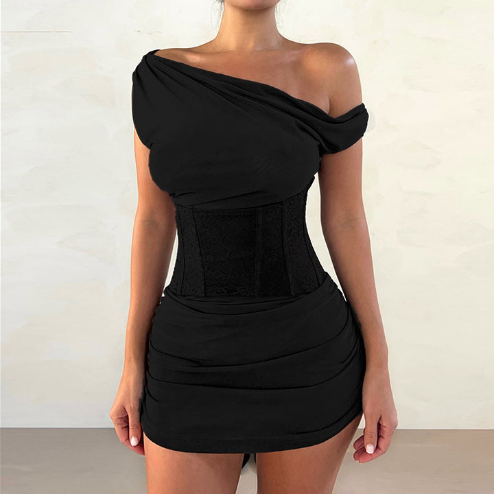 Damen Wickelkleid mit figurformendem Schnitt und asymmetrischen Details Echo Archiv