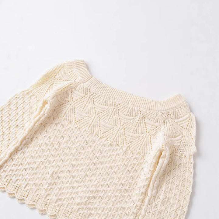 Damen Gestricktes Cropped-Feinstrickoberteil mit Lochmuster und U-Boot-Ausschnitt Echoarchiv