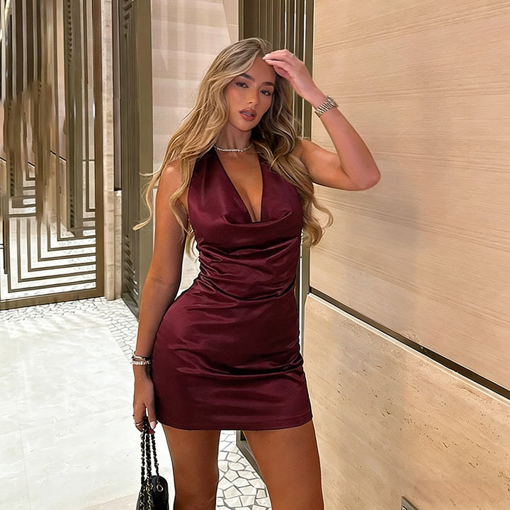 Damen figurbetontes Satin-Minikleid mit sexy Halterdesign Echo Archiv