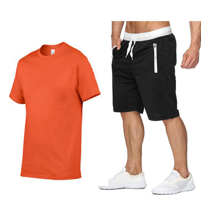 Herren sportliches T-Shirt und bequeme Shorts im lässigen Stil Echoarchiv