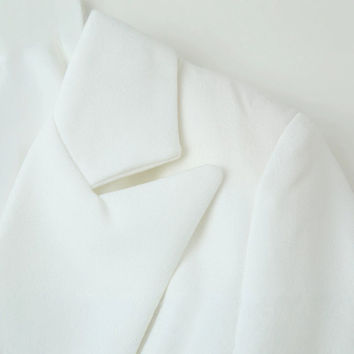 Damen Doppelreihiger Longline-Blazer mit Schalkragen und goldenen Zierknöpfen Echoarchiv