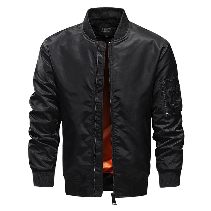 Herren Leichter Nylon‑Bomber mit kontrastierendem Futter und Ärmeltasche Echo Archiv