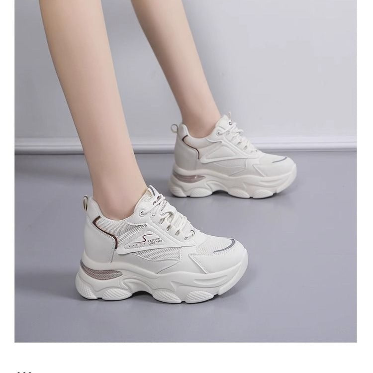 Damen Sportliche Chunky Sneakers mit atmungsaktiver Mesh-Oberfläche und gepolsterter Sohle Echo Archiv