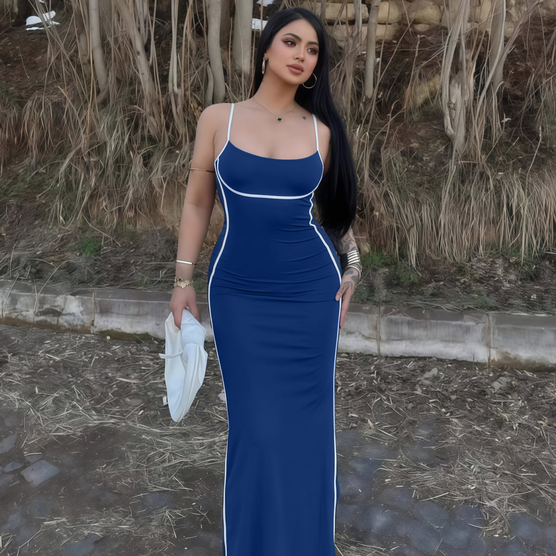 Damen elegantes Maxikleid mit schmalen Trägern und figurformendem Schnitt – Valéora