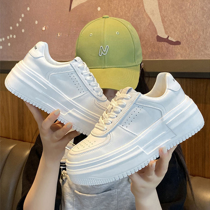 Damen Plateausneaker mit trendigem Design und optimalem Tragekomfort Echo Archiv