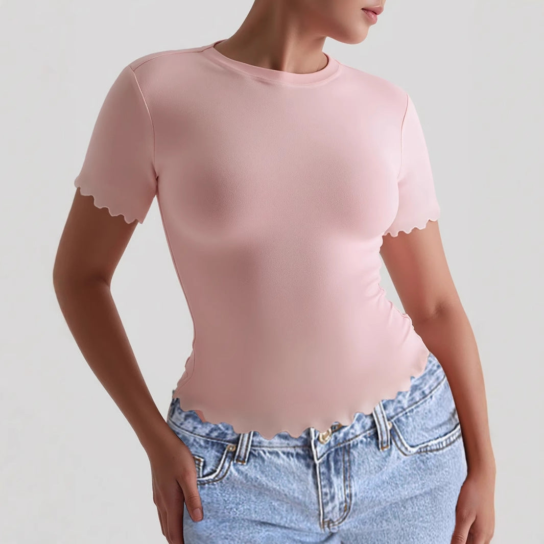 Damen Kurzarm-T-Shirt mit geschwungenen Säumen und figurbetonter Passform Echo Archiv