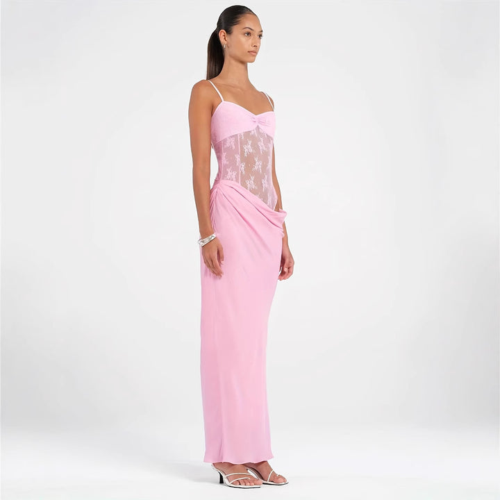 Damen Elegantes Maxikleid mit transparenten Spitzendetails und figurbetontem Schnitt Echo Archiv