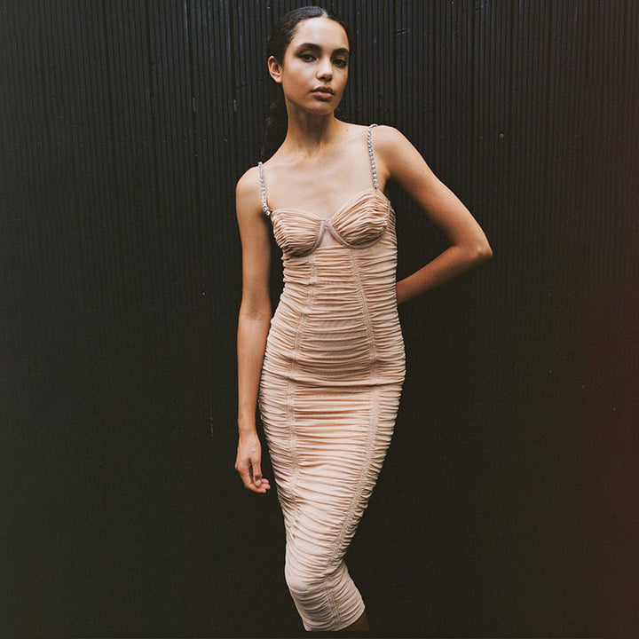 Damen figurbetontes Wickelkleid mit Raffungen und funkelnden Trägern Echo Archiv