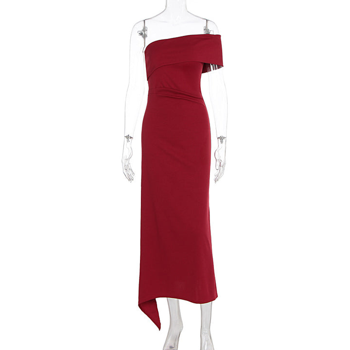 Damen Elegantes Maxikleid mit asymmetrischem Ausschnitt und raffiniertem Träger Echo Archiv