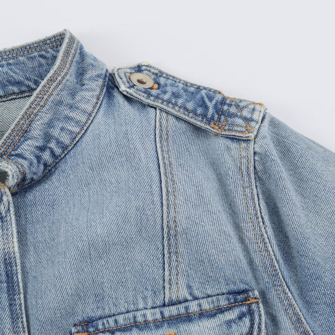 Damen Utility-Denimjacke mit Stehkragen, Pattentaschen und Epauletten Echo Archiv