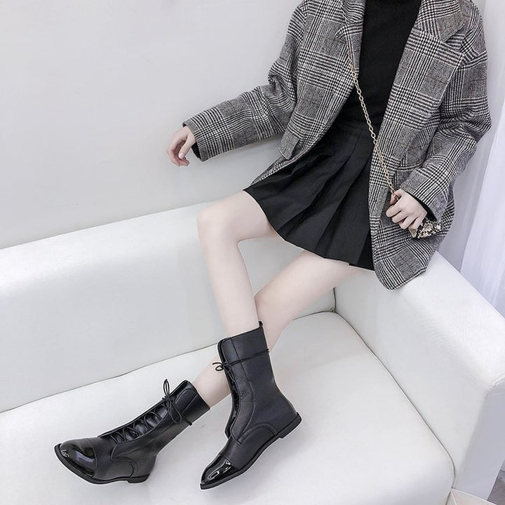 Damen Schnürstiefel mit spitzer Kappenaht und mittelhohem Schaft aus strukturiertem Obermaterial Echo Archiv