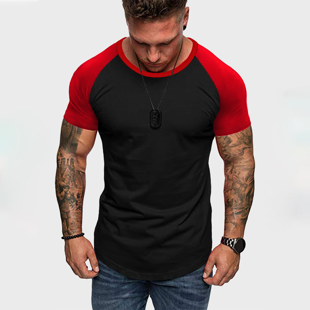 Herren Rundhalsshirt mit kontrastierenden Ärmeln und figurbetonter Passform Echoarchiv