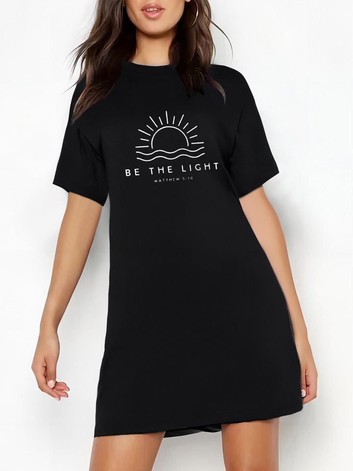 Damen Oversized T-Shirt mit inspirierendem Schriftzug und auffälligem Grafikdesign Echo Archiv