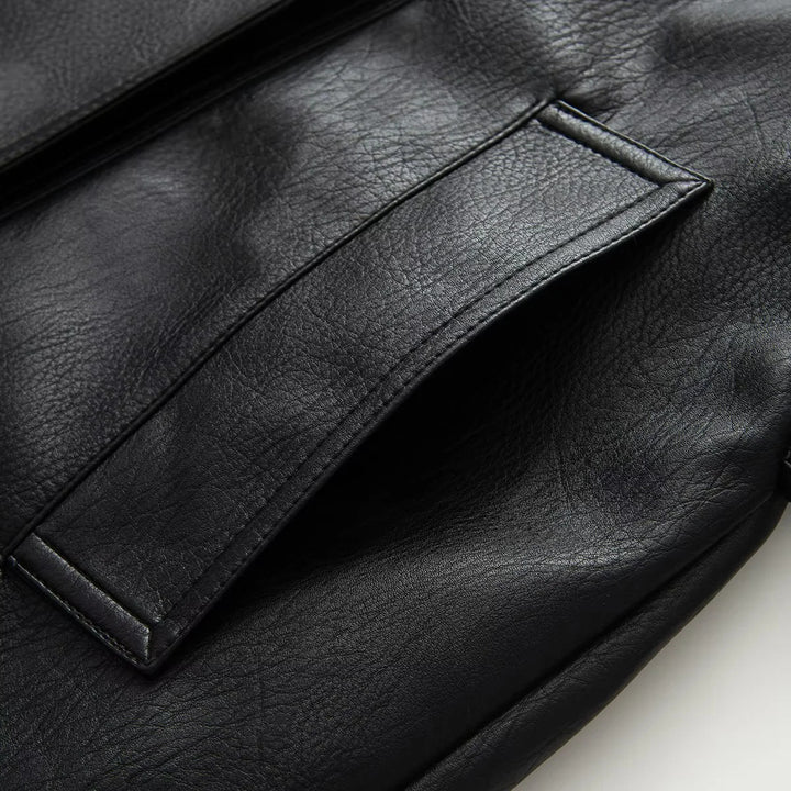 Damen taillierter Trenchcoat aus veganem Lederimitat mit weitem Revers und Bindegürtel – Montévia