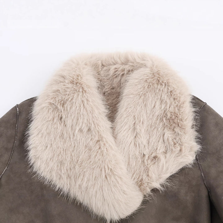 Damen Langer Wendbarer Kunstfell-Mantel mit Oversized-Schalkragen und aufgesetzten Taschen Echo Archiv