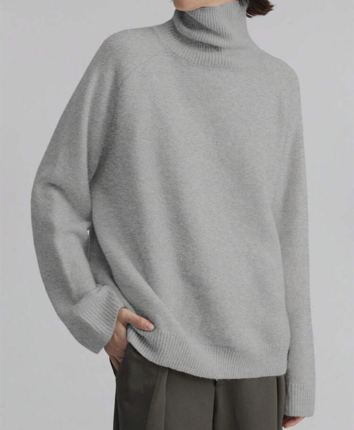 Damen Oversize Rollkragen-Feinstrickpullover mit Raglanärmeln und seitlichen Schlitzen – Mavelle
