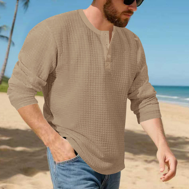 Herren stilvolles Langarm-Henley-Shirt mit strukturierter Oberfläche Echoarchiv