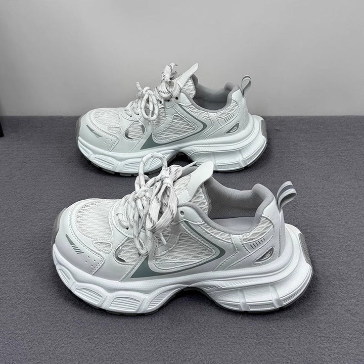 Damen Sportliche Sneakers mit atmungsaktiver Mesh-Oberfläche von Echo Archiv