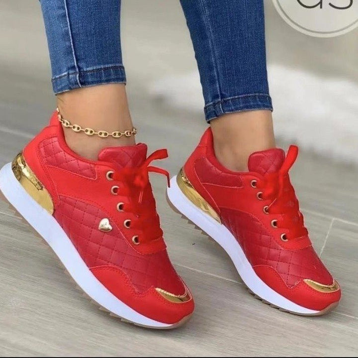 Damen Gepolsterte Sneaker mit Stepp-Optik und goldenen Akzenten Echoarchiv