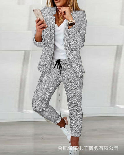 Damen Casual-Tailoring Zweiteiler mit strukturiertem Longblazer und Kordel-Jogpant – Valéne