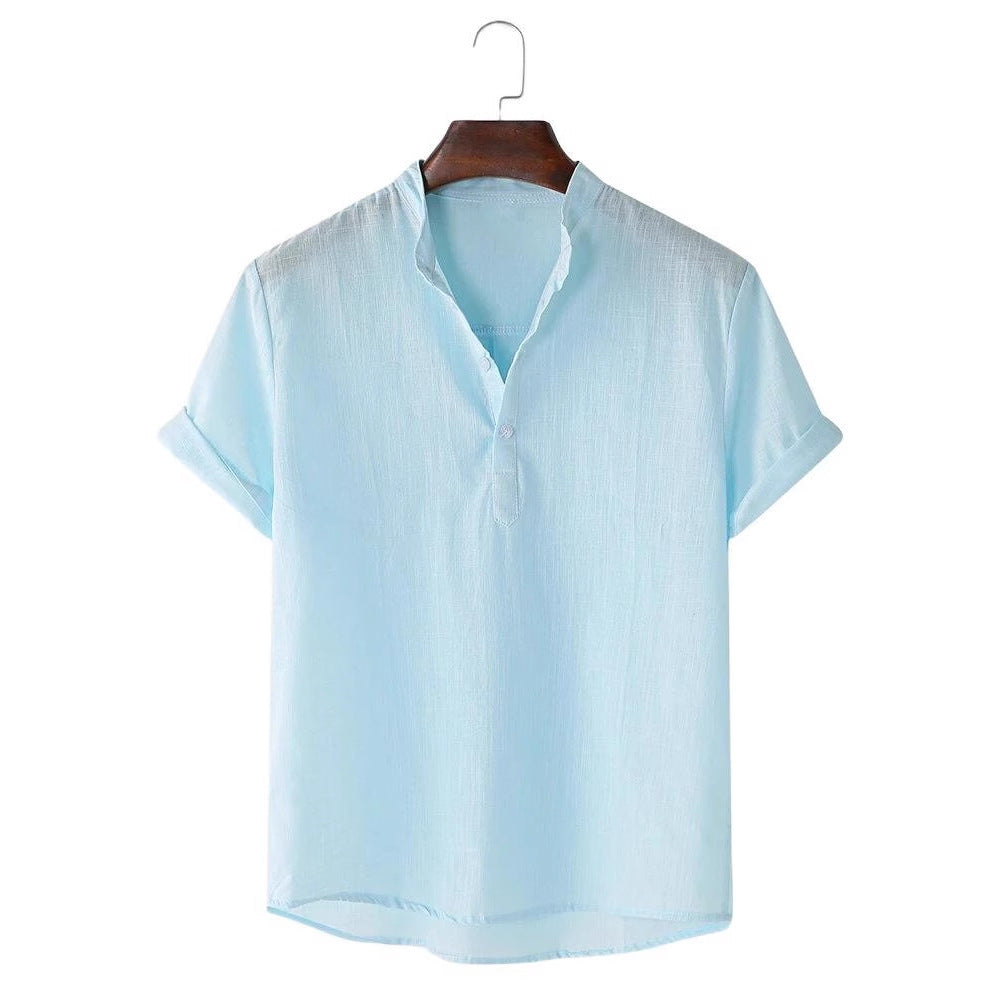 Herren Kurzarmhemd mit innovativem Henley-Ausschnitt und fließendem Material Echoarchiv