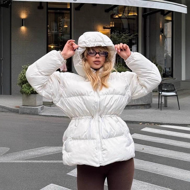 Damen Wattierte Kapuzen‑Steppjacke mit Taillen‑Kordelzug und Boxy‑Ärmeln Echoarchiv